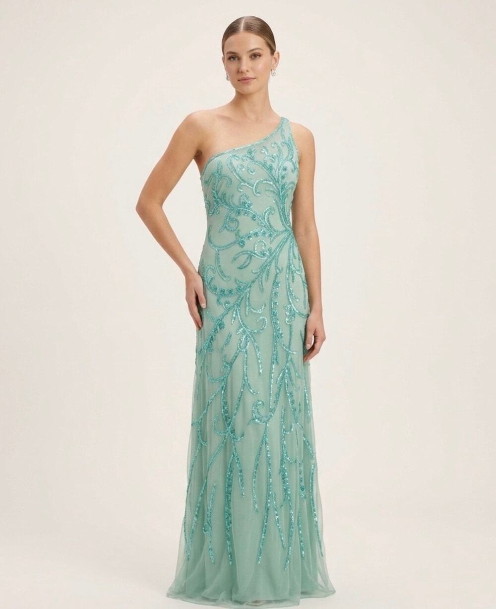 Camille La Vie Mint Green Embellished Sequin Prom Gown One Shoulder Mesh Sz 6